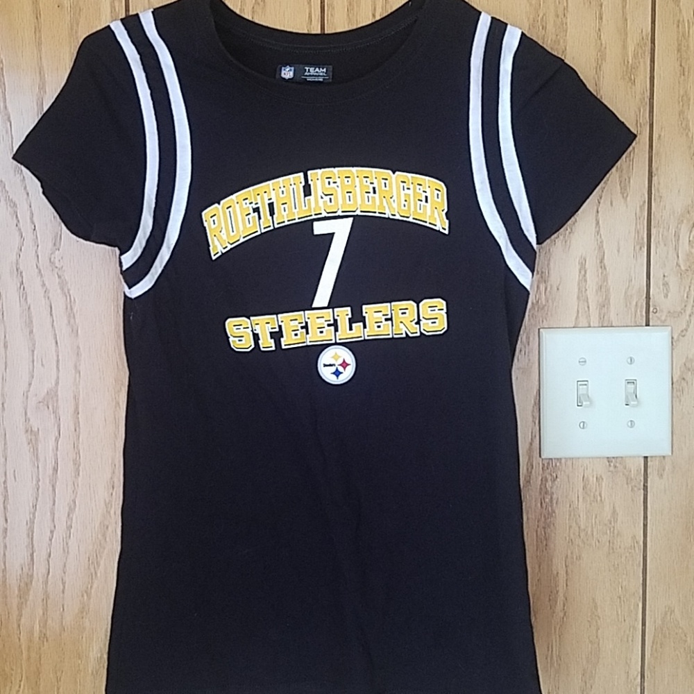Ladies Steelers shirt